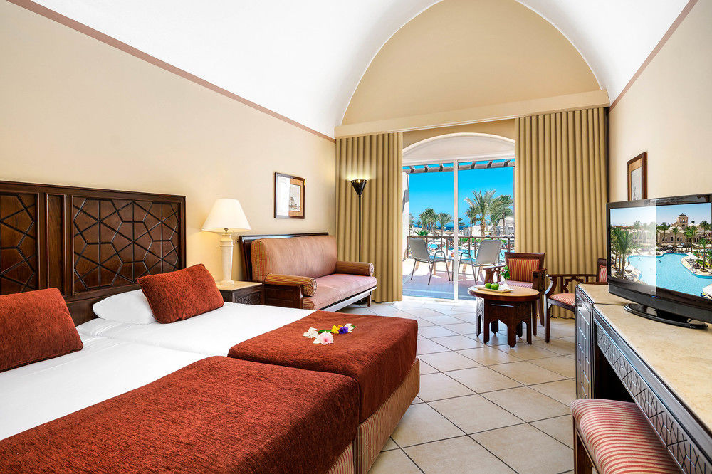 Курортный комплекс Jaz Makadi Oasis